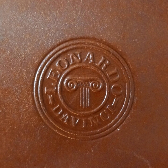 Leonardo da Vinci Brown Leather Wallet - Picture 3 of 13